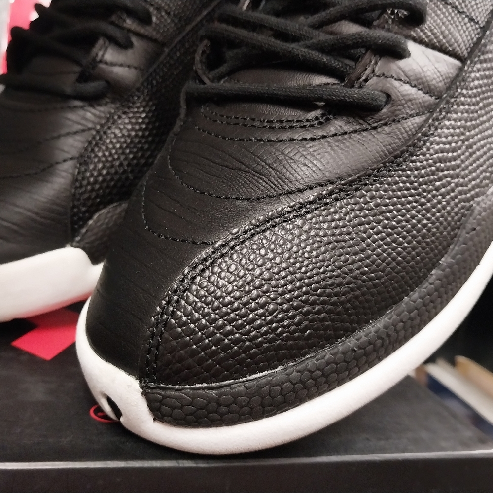 Retro Jordan 12 Reptile playoffs size 11 women's size 9 men's unisex - Picture 8 of 14